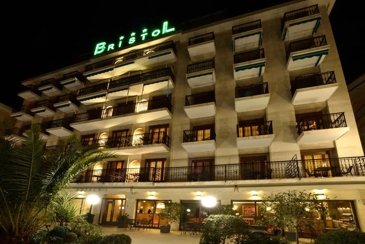 Hotel Bristol 3*, Alassio