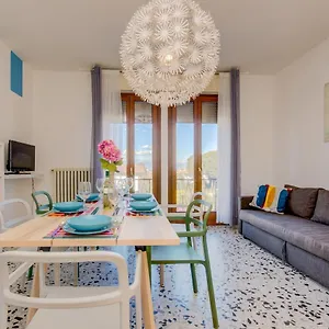 Isa Apartment